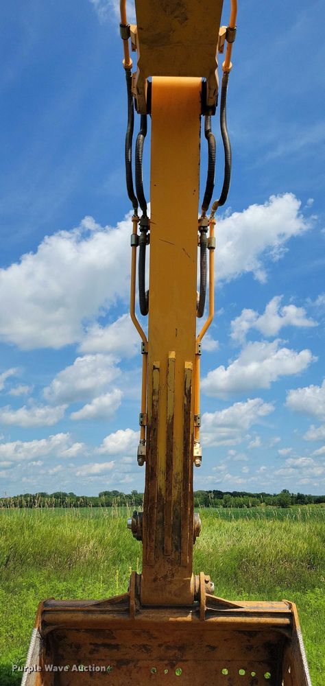 image for item EA2469 2017 Hyundai HX380L excavator