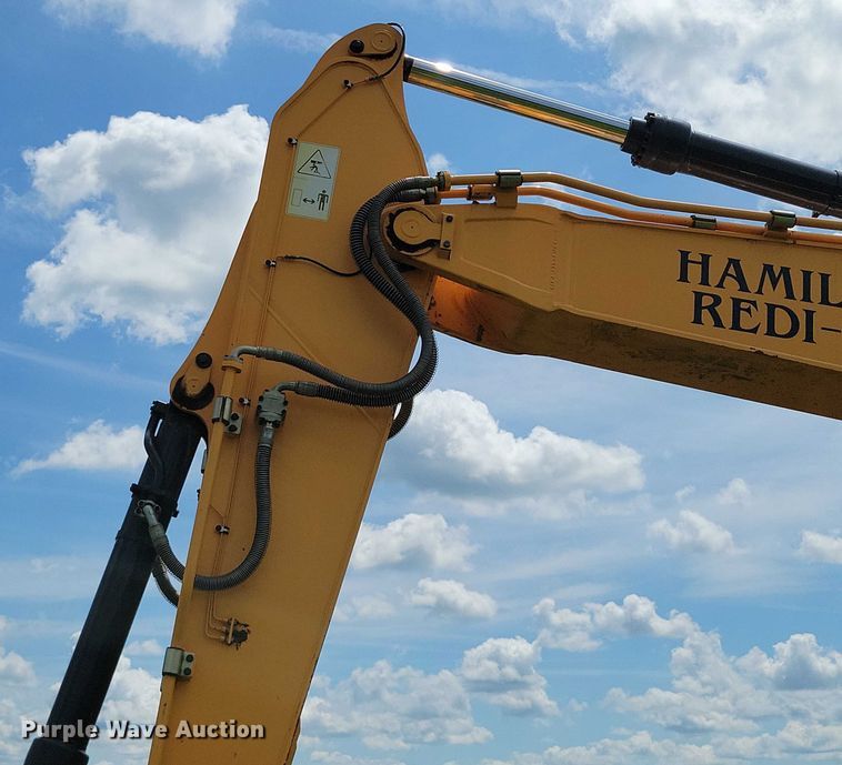 image for item EA2469 2017 Hyundai HX380L excavator