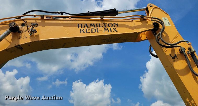 image for item EA2469 2017 Hyundai HX380L excavator