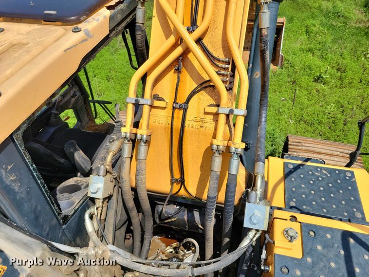 image for item EA2469 2017 Hyundai HX380L excavator