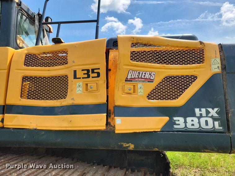 image for item EA2469 2017 Hyundai HX380L excavator