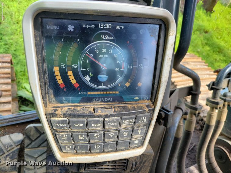 image for item EA2469 2017 Hyundai HX380L excavator