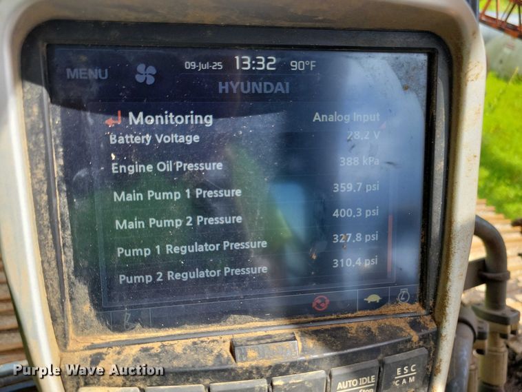 image for item EA2469 2017 Hyundai HX380L excavator