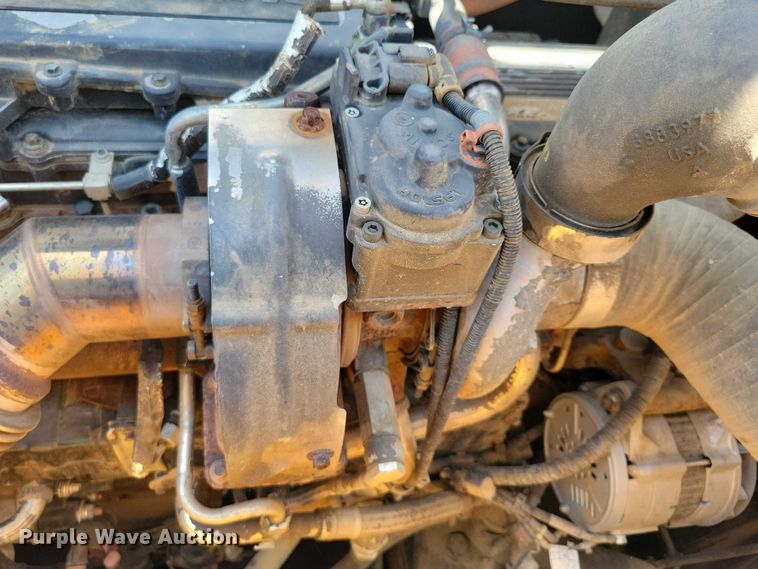 image for item EA2469 2017 Hyundai HX380L excavator