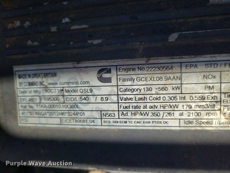 image for item EA2469 2017 Hyundai HX380L excavator