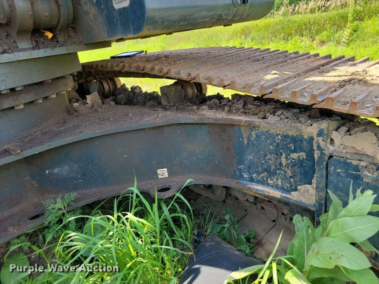 image for item EA2469 2017 Hyundai HX380L excavator