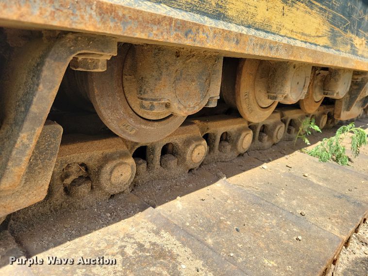 image for item EA2469 2017 Hyundai HX380L excavator