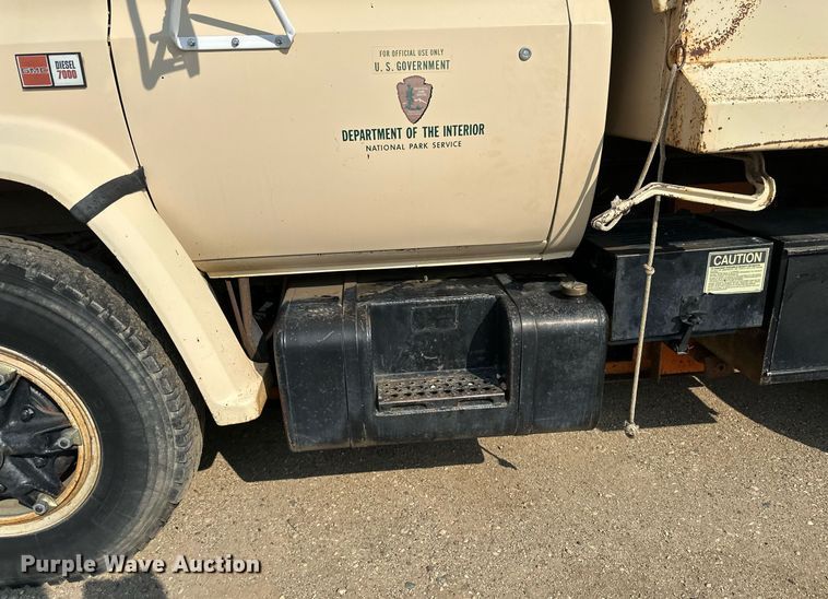 image for item EB2602 1985 GMC C7000 dump truck