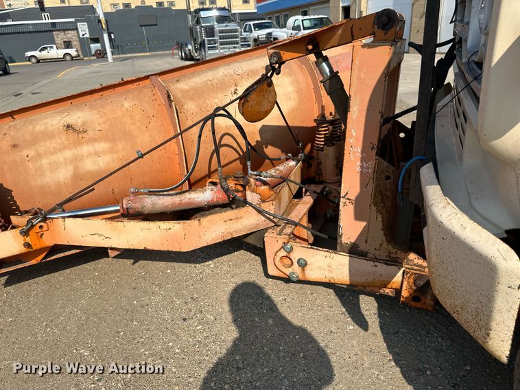 image for item EB2602 1985 GMC C7000 dump truck