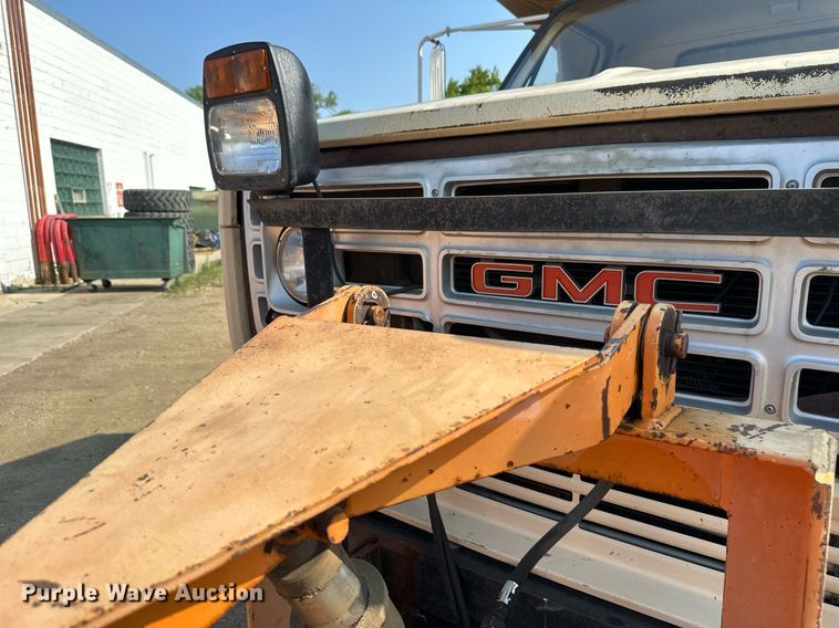image for item EB2602 1985 GMC C7000 dump truck