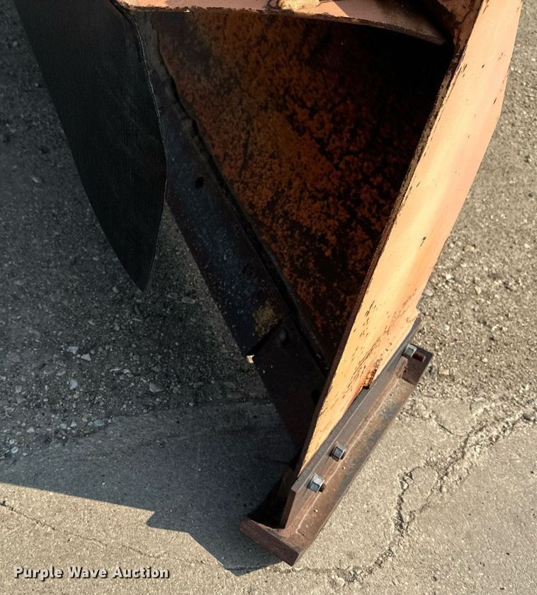 image for item EB2602 1985 GMC C7000 dump truck