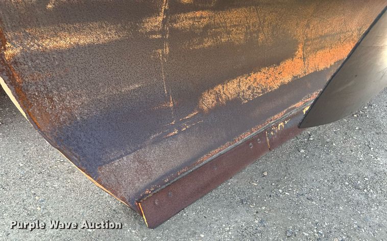 image for item EB2602 1985 GMC C7000 dump truck