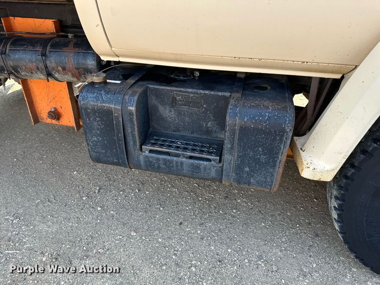 image for item EB2602 1985 GMC C7000 dump truck