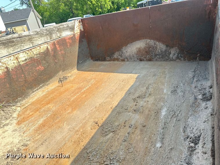 image for item EB2602 1985 GMC C7000 dump truck