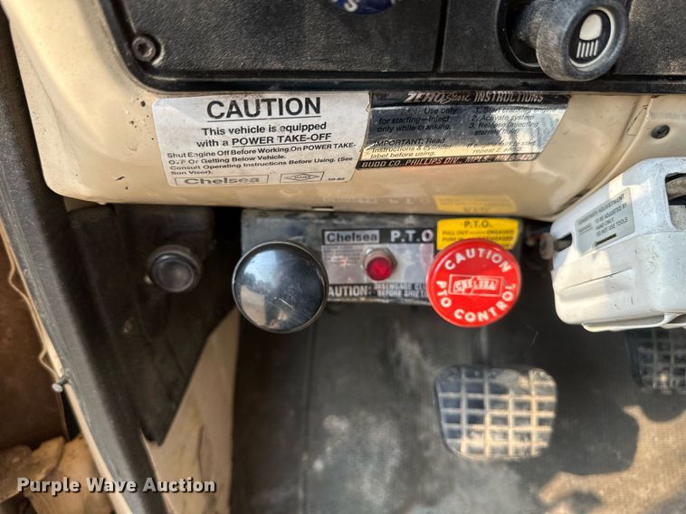 image for item EB2602 1985 GMC C7000 dump truck