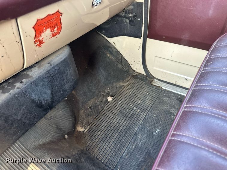 image for item EB2602 1985 GMC C7000 dump truck