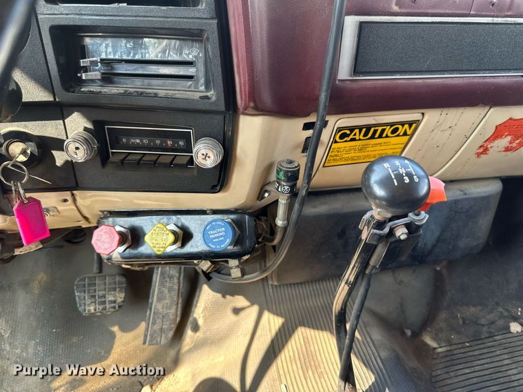 image for item EB2602 1985 GMC C7000 dump truck