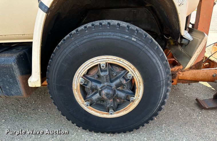 image for item EB2602 1985 GMC C7000 dump truck