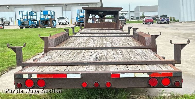 image for item EB2712 2012 PJ equipment trailer