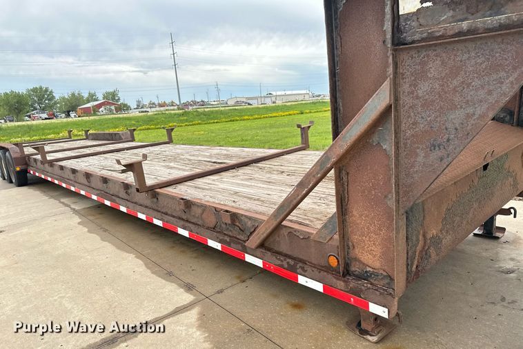 image for item EB2712 2012 PJ equipment trailer
