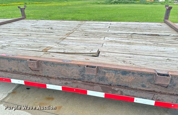 image for item EB2712 2012 PJ equipment trailer