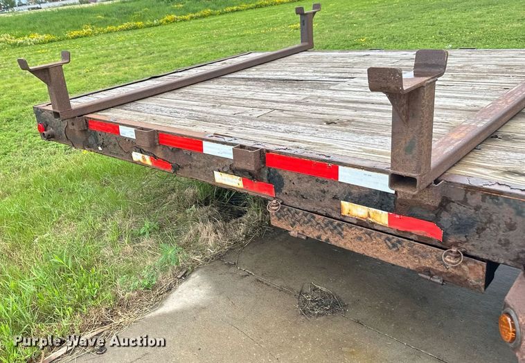 image for item EB2712 2012 PJ equipment trailer