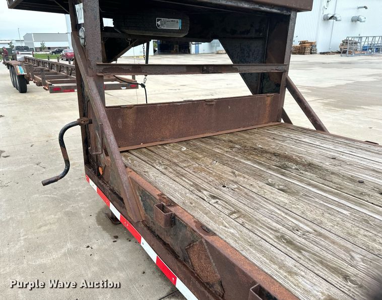 image for item EB2712 2012 PJ equipment trailer