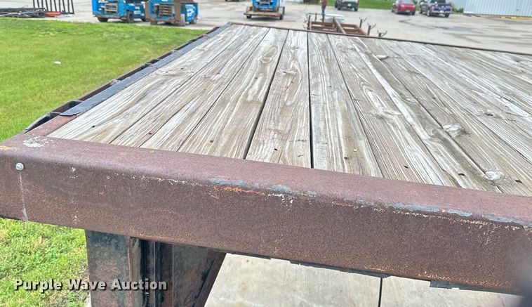 image for item EB2712 2012 PJ equipment trailer