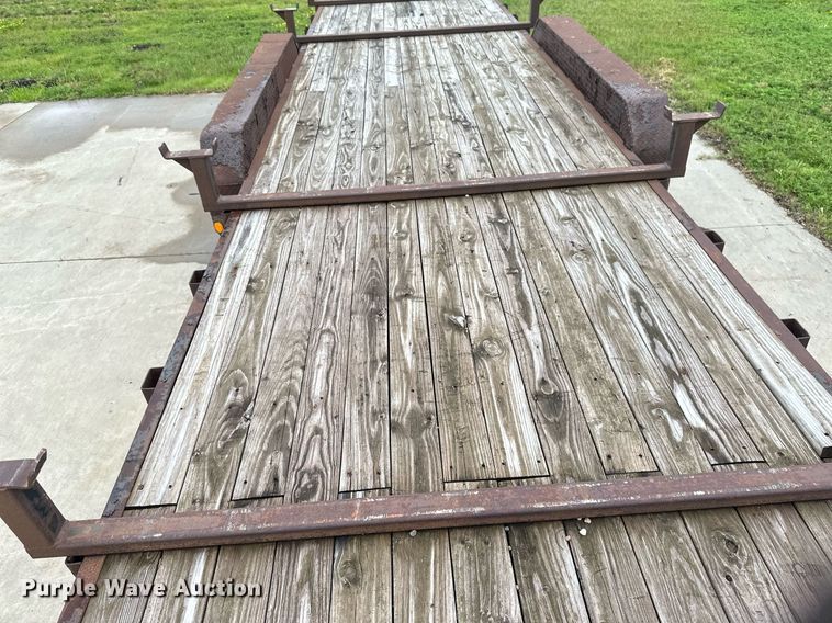 image for item EB2712 2012 PJ equipment trailer