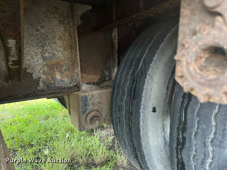 image for item EB2713 2013 Mauer Manufacturing drop deck equipment trailer