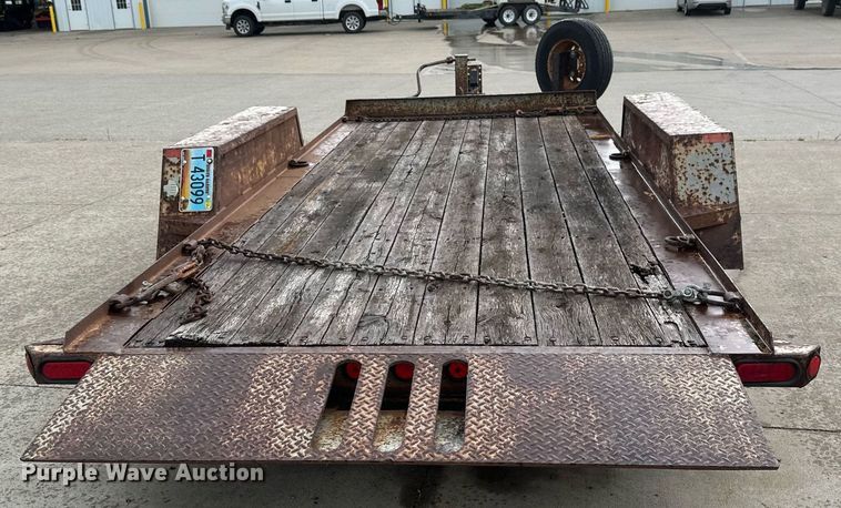 image for item EB2715 2005 Redi Haul tilt deck equipment trailer