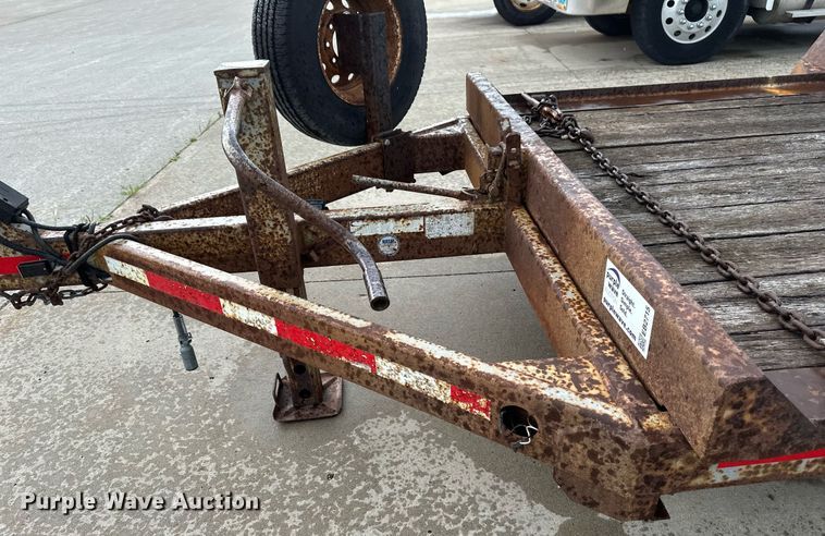 image for item EB2715 2005 Redi Haul tilt deck equipment trailer