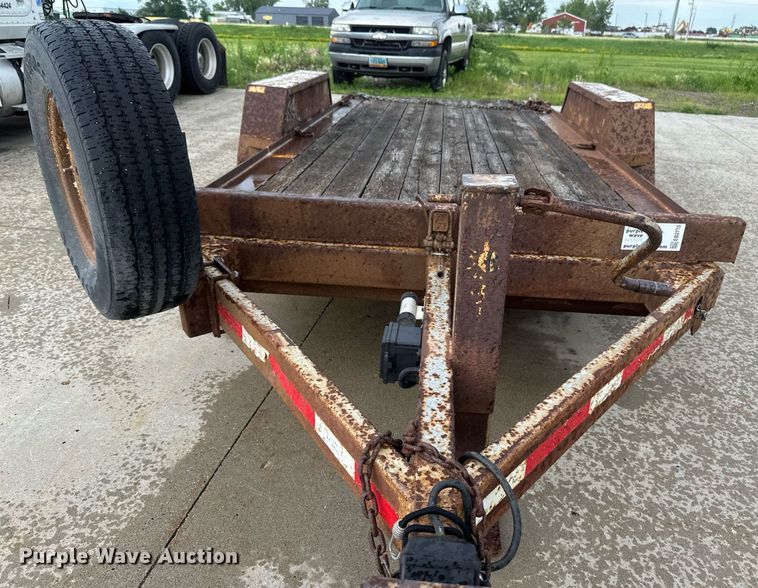 image for item EB2715 2005 Redi Haul tilt deck equipment trailer