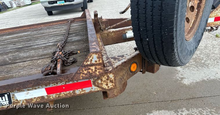 image for item EB2715 2005 Redi Haul tilt deck equipment trailer