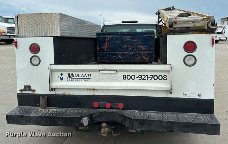 image for item EB2718 2009 Chevrolet Silverado 3500HD utility bed pickup truck