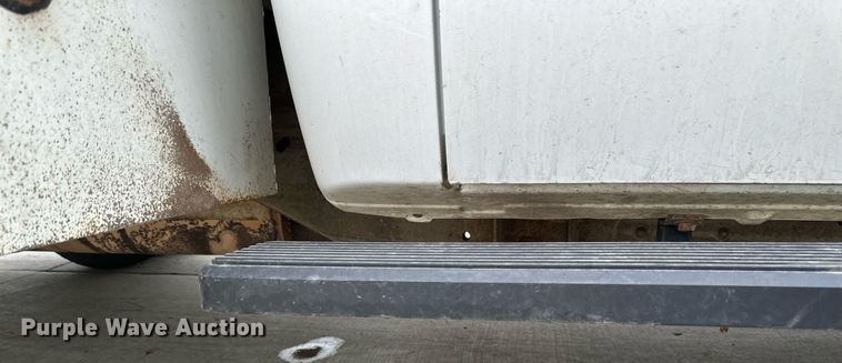 image for item EB2718 2009 Chevrolet Silverado 3500HD utility bed pickup truck