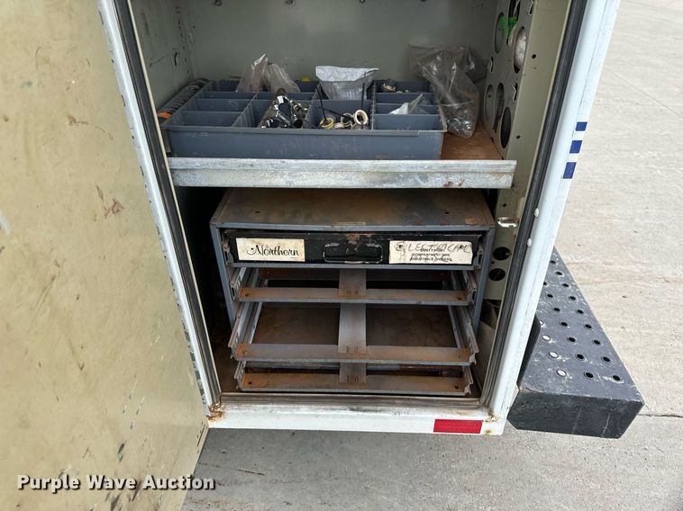 image for item EB2718 2009 Chevrolet Silverado 3500HD utility bed pickup truck