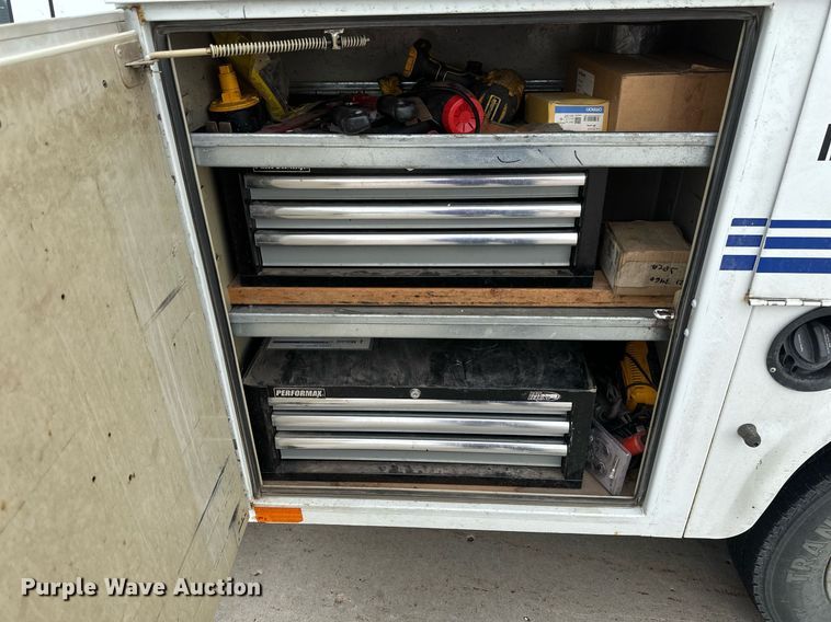 image for item EB2718 2009 Chevrolet Silverado 3500HD utility bed pickup truck