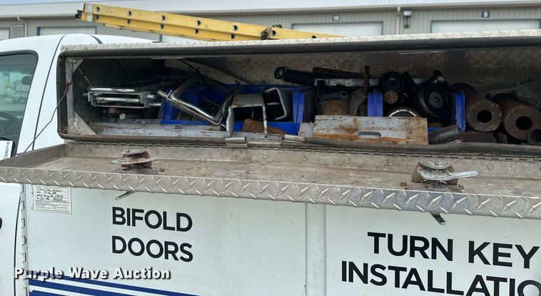 image for item EB2718 2009 Chevrolet Silverado 3500HD utility bed pickup truck