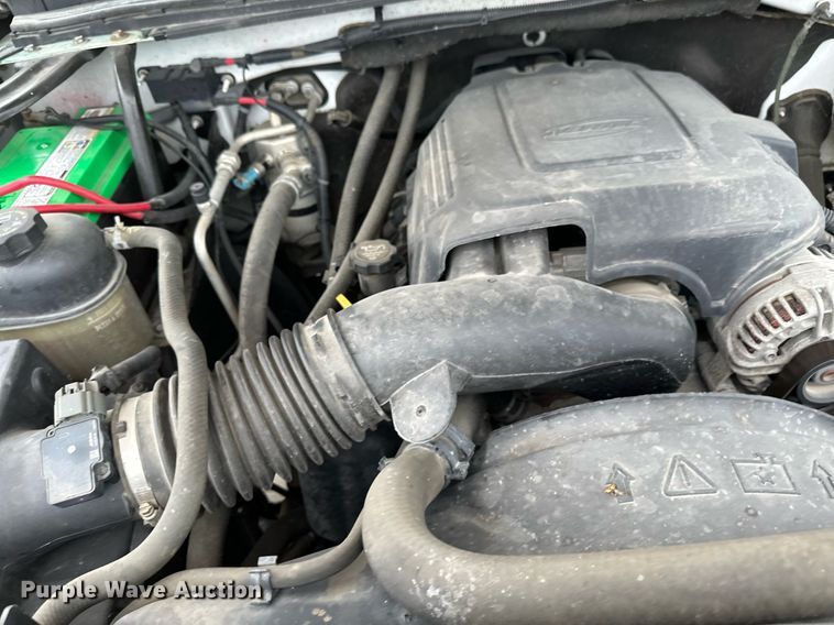 image for item EB2718 2009 Chevrolet Silverado 3500HD utility bed pickup truck