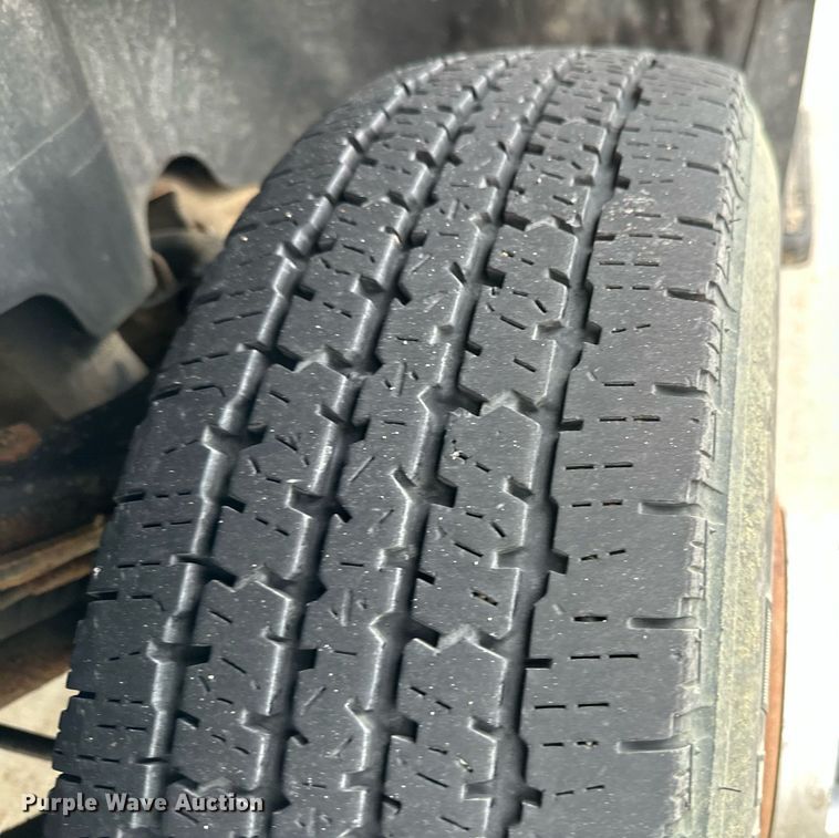 image for item EB2718 2009 Chevrolet Silverado 3500HD utility bed pickup truck