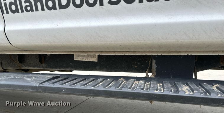 image for item EB2720 2019 Ford F350 Super Duty Crew Cab utility bed pickup truck