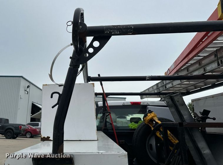 image for item EB2720 2019 Ford F350 Super Duty Crew Cab utility bed pickup truck