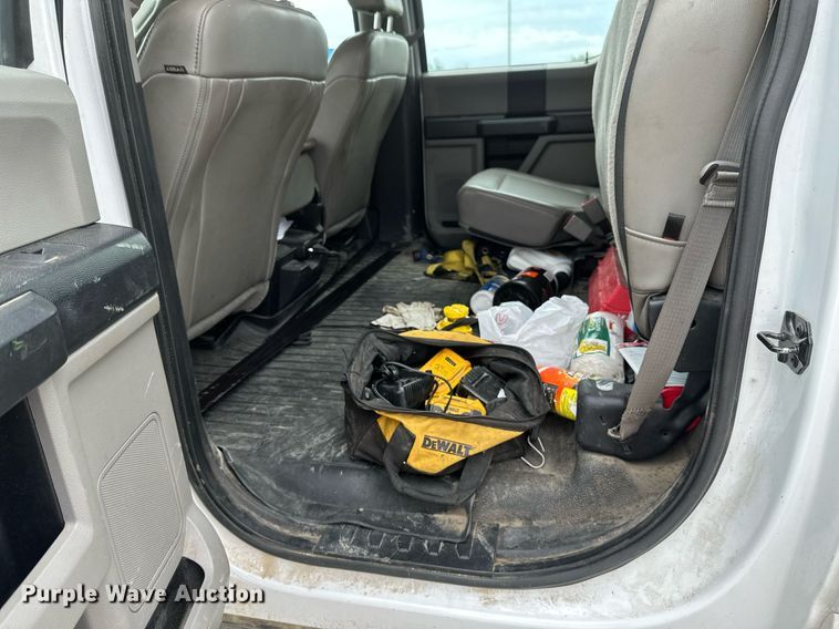 image for item EB2720 2019 Ford F350 Super Duty Crew Cab utility bed pickup truck