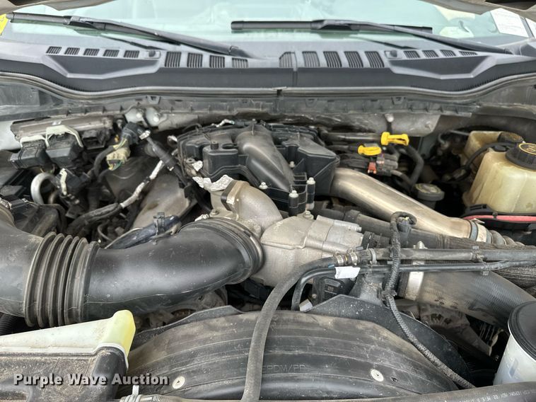 image for item EB2720 2019 Ford F350 Super Duty Crew Cab utility bed pickup truck