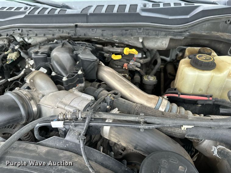 image for item EB2720 2019 Ford F350 Super Duty Crew Cab utility bed pickup truck