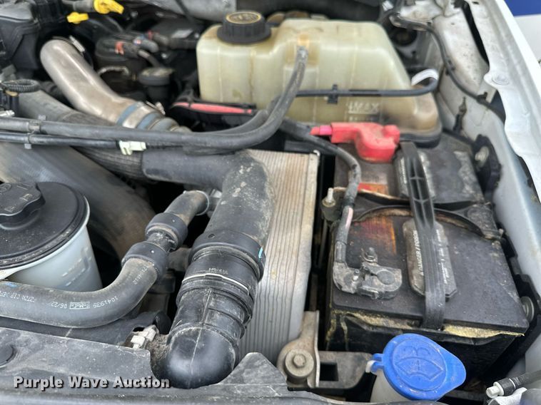 image for item EB2720 2019 Ford F350 Super Duty Crew Cab utility bed pickup truck