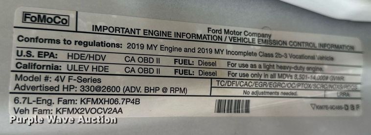 image for item EB2720 2019 Ford F350 Super Duty Crew Cab utility bed pickup truck