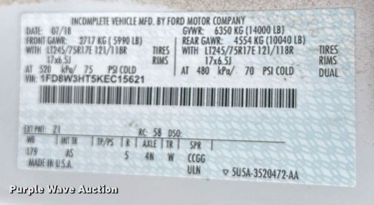 image for item EB2720 2019 Ford F350 Super Duty Crew Cab utility bed pickup truck