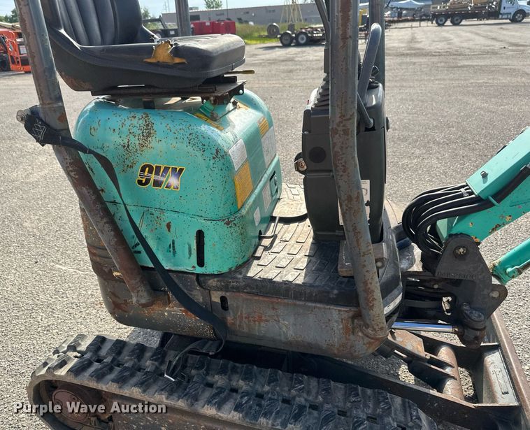 image for item EB2742 IHI 9VX3 mini excavator